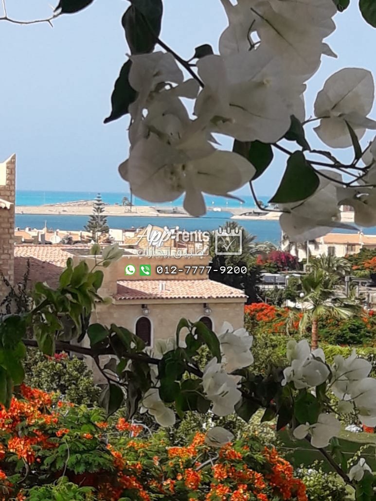 شاليه مميز بمارينا ٤ بجوار السوق التجاري