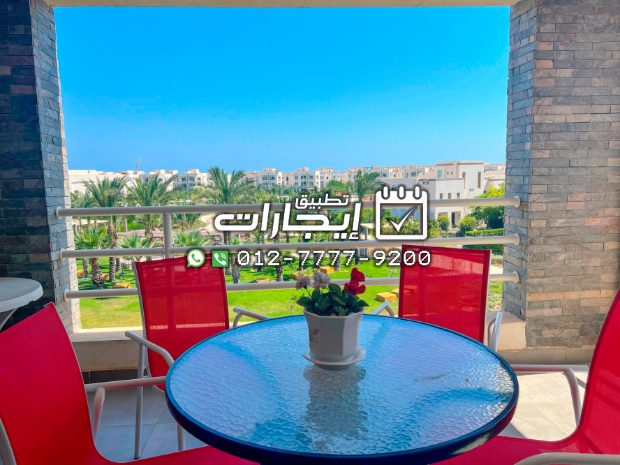 شالية بنتاهاوس بحري ٣ غرف وحمامين وروف بقرية امواج